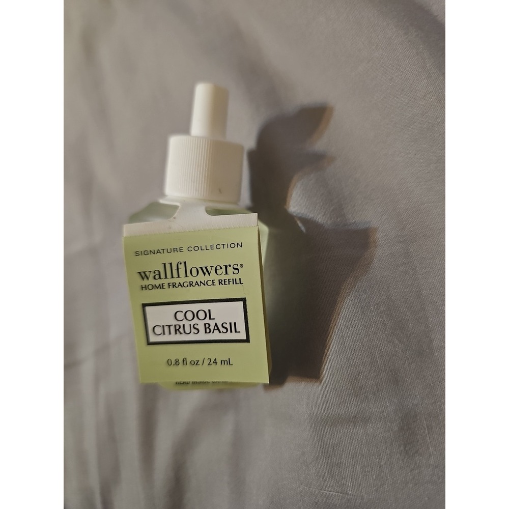 Bath & Body Works COOL CITRUS BASIL Wallflower Refill Bulb 0.8 oz RARE